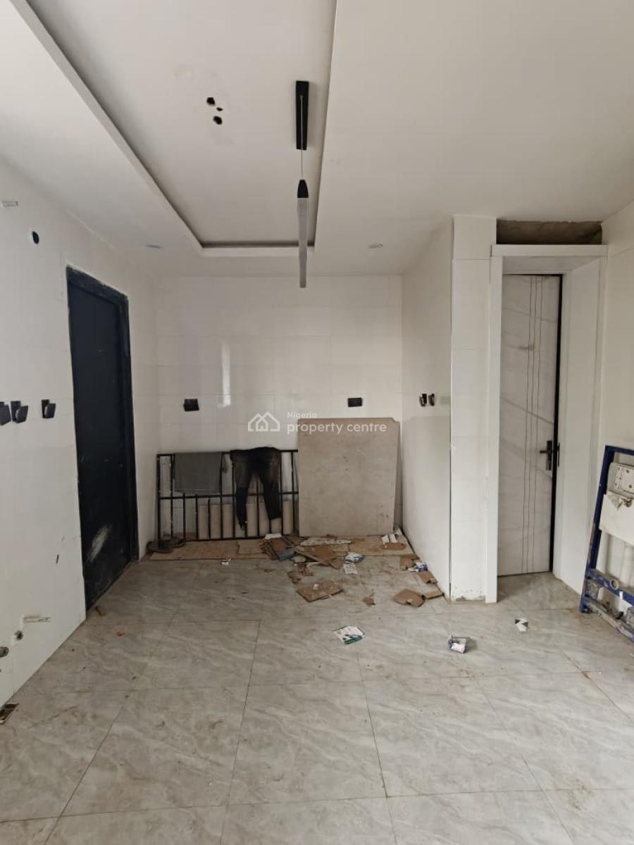 Contemporary 5-bedroom Semi-detached Duplex with Bq., Ikeja Gra, Ikeja, Lagos, Semi-detached Duplex for Sale