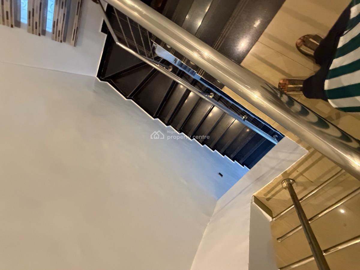 Standard 4 Bedroom Duplex with Swimming Pool and Gym, Guzape District, Abuja, Terraced Duplex for Rent