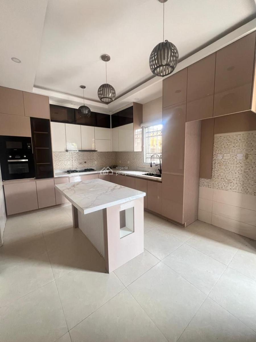 Spacious & Well Maintained 5 Bedroom, Ikota, Lekki, Lagos, Detached Duplex for Rent