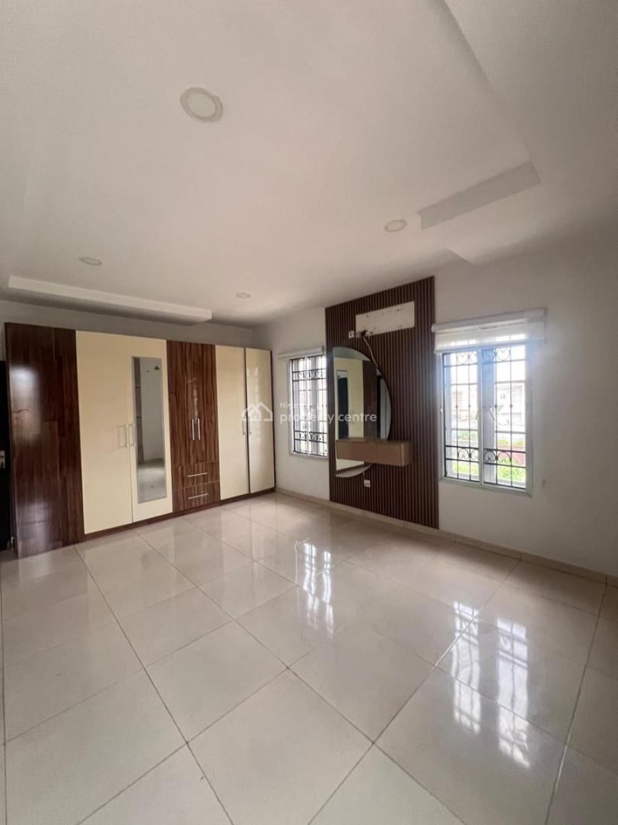 Spacious & Well Maintained 5 Bedroom, Ikota, Lekki, Lagos, Detached Duplex for Rent