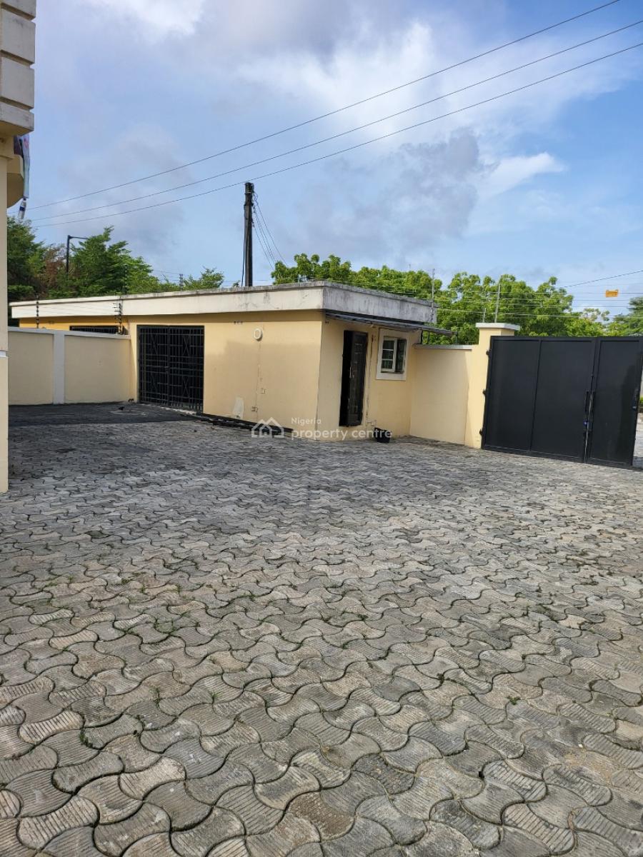 5 Bedroom Detached Duplex with Spacious Compound, Swimming Pool & Bq, Lekki Phase 1, Lekki, Lagos, Detached Duplex for Rent