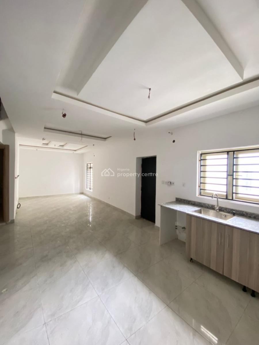 a Fine 2 Bedroom Maisonette, Lekki Phase 1, Lekki, Lagos, Flat / Apartment for Sale