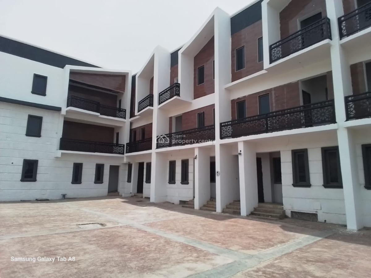 4 Bedroom Terrace Shell with Separate 1 Bedroom Basement, Guzape, Guzape District, Abuja, Terraced Duplex for Sale