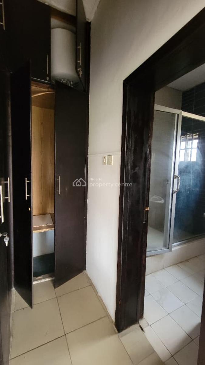 Serviced 2bedroom Flat with a Self-contained Bq, Victoria Island (vi), Lagos, Flat / Apartment for Rent