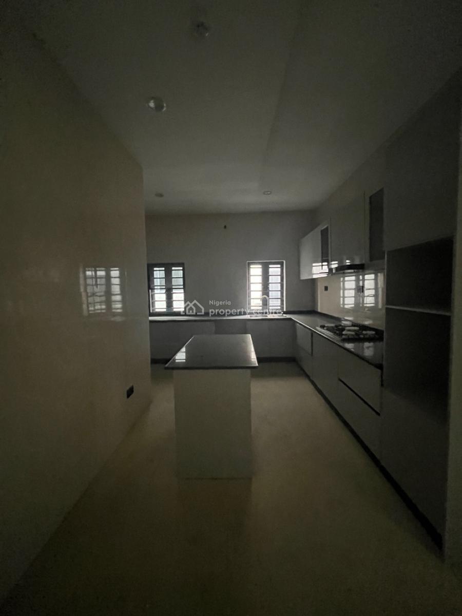 Luxury 3 Bedrooms Apartment, Lekki Phase 1, Lekki, Lagos, Flat / Apartment for Sale