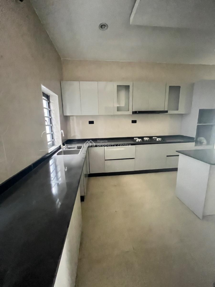 Luxury 3 Bedrooms Apartment, Lekki Phase 1, Lekki, Lagos, Flat / Apartment for Sale