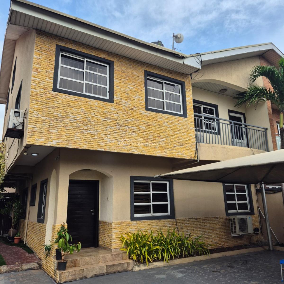 4 Bedroom Semi Detached House with 1 Rm Bq, Lekki Phase 1, Lekki, Lagos, Semi-detached Duplex for Rent