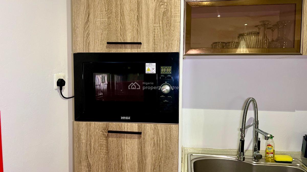 Luxurious 3 Bedroom Apartment Available with Swimming Pool, Alausa, Ikeja, Lagos, House Short Let