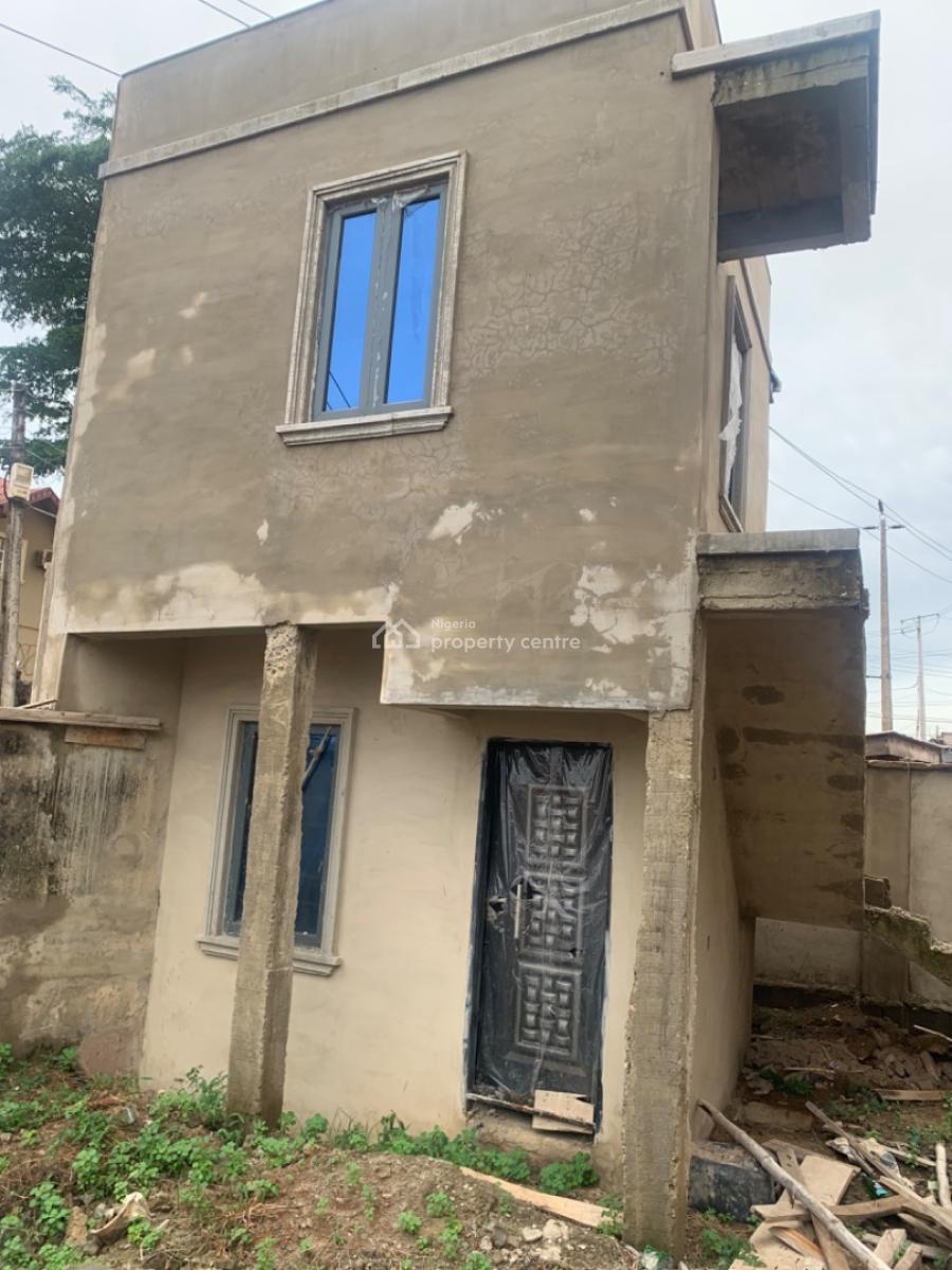 4 Bedroom Duplex (close to The Road), Ota Ono Road, Ikorodu, Lagos, Detached Duplex for Sale