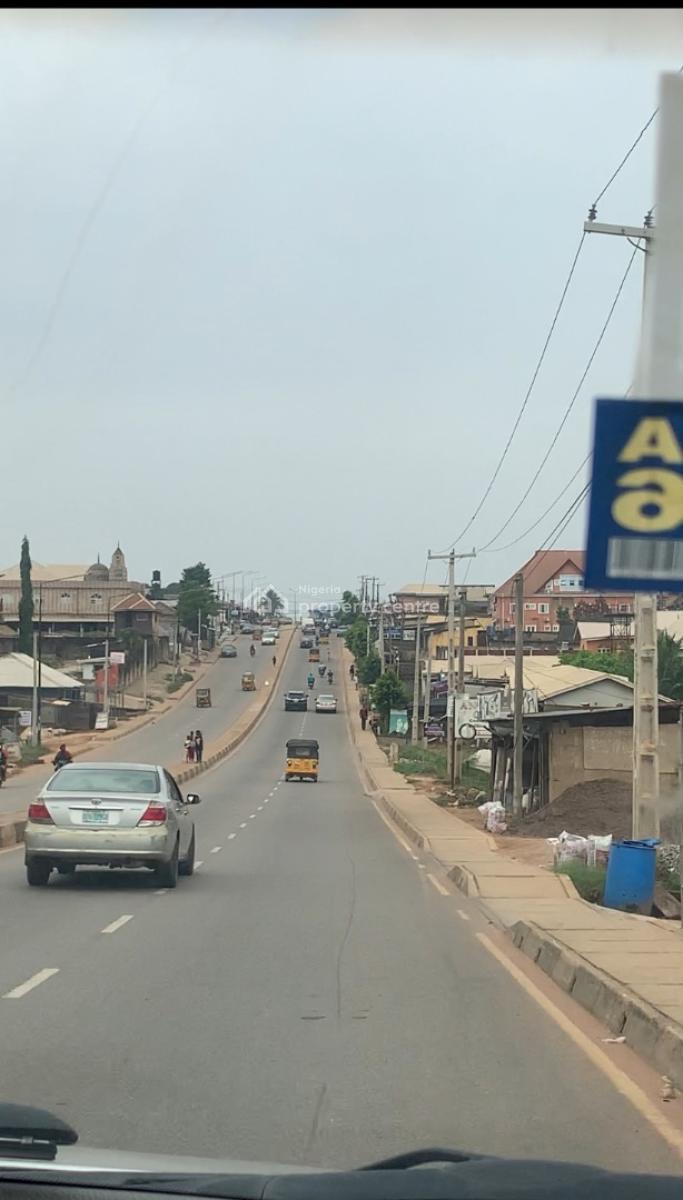 4 Bedroom Duplex (close to The Road), Ota Ono Road, Ikorodu, Lagos, Detached Duplex for Sale