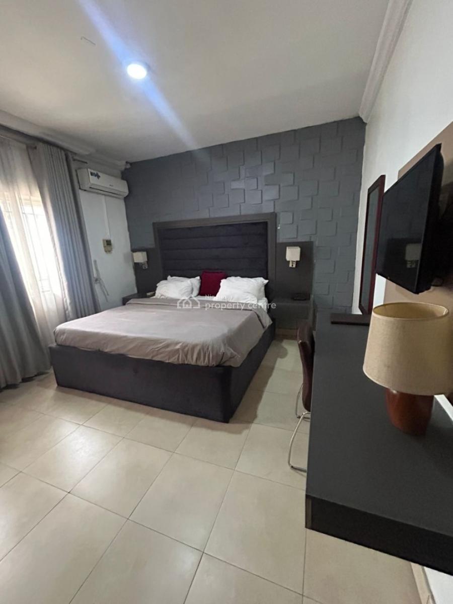 Fully Serviced Furnished Or Unfurnished Mini Flat in Lekki Phase 0ne, Lekki Right, Lekki Phase 1, Lekki, Lagos, Flat / Apartment for Rent