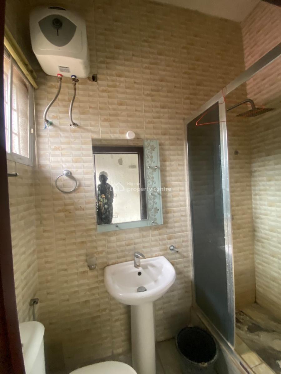 Standard Single Room in a Shared Apartment, Idado Estate 10, Idado, Lekki, Lagos, Self Contain (single Rooms) for Rent