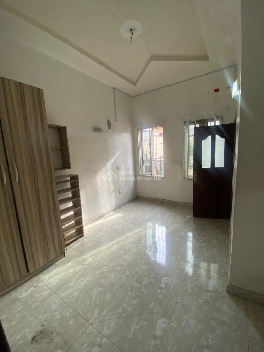 Standard Single Room in a Shared Apartment, Idado Estate 10, Idado, Lekki, Lagos, Self Contain (single Rooms) for Rent