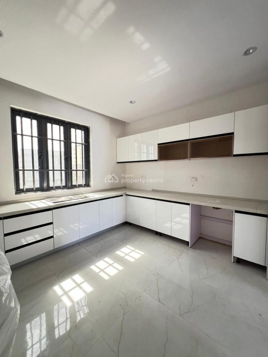 Spacious 3 Bedroom Serviced Apartment with an Elevator, Ikoyi, Lagos, Flat / Apartment for Sale