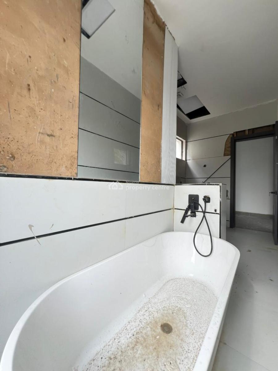 Standard 5 Bedroom Detached with Study Room, Mini Lounge , Pool & Bq, Ikoyi, Lagos, Detached Duplex for Sale