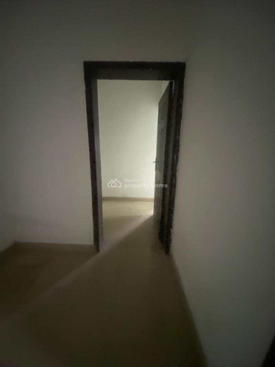 Standard Two Bedroom, 12 Chevron Chevy View, Lekki, Lagos, Flat / Apartment for Rent