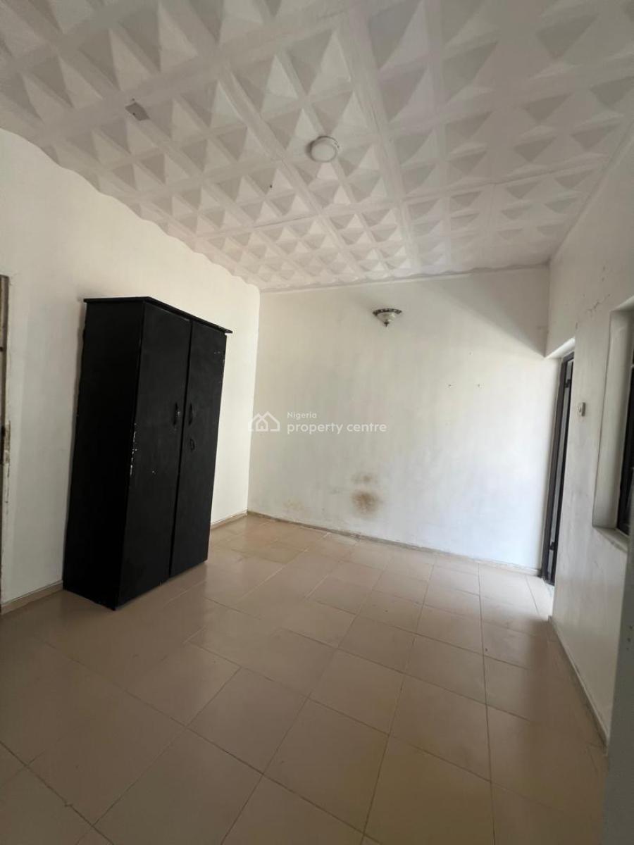 Standard and Very Big Studio Apartment, 2 Taiye Okowu, Lekki Phase 1, Lekki, Lagos, Self Contain (single Rooms) for Rent