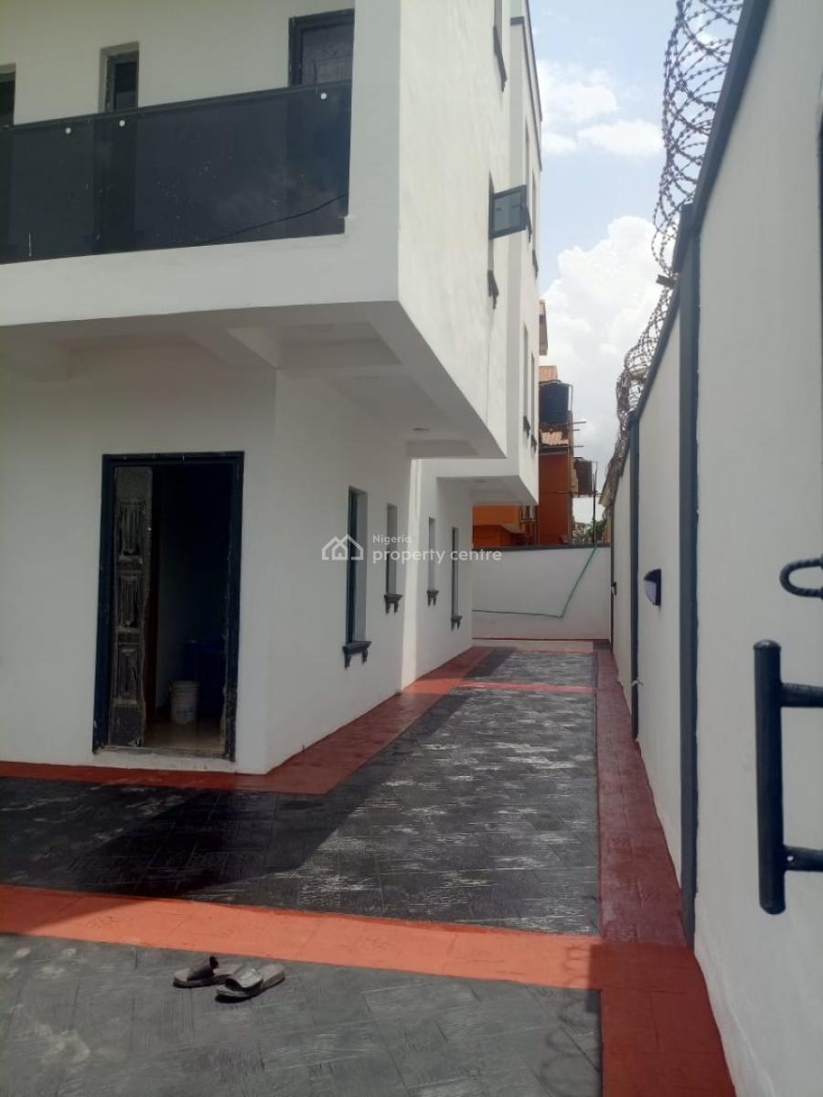 5 Bedroom Semi Detached Duplex, Gra Phase 2, Magodo, Lagos, Semi-detached Duplex for Sale