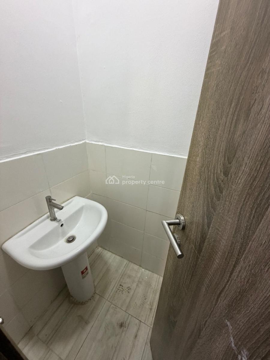 Lovely 2 Bedroom, Ologolo, Lekki, Lagos, Flat / Apartment for Rent