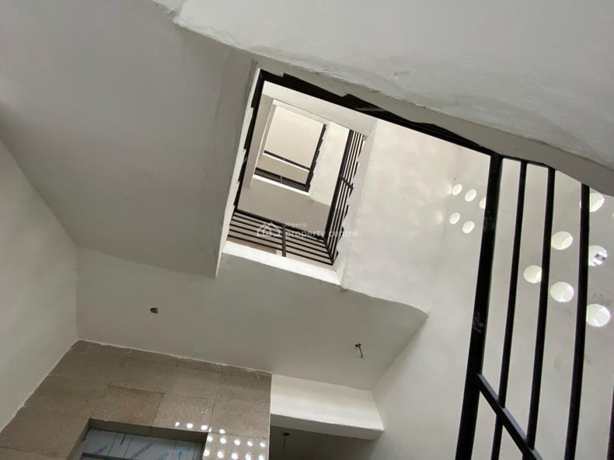 2 Bedroom Apartment, Lekki Phase 1, Lekki, Lagos, Flat / Apartment for Rent