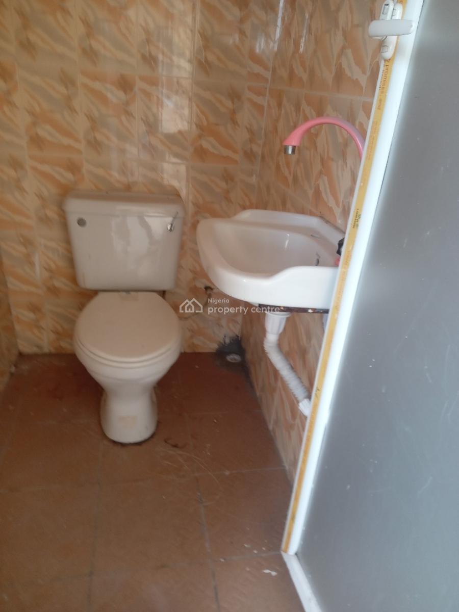Brand New Luxurious 2 Bedroom Flat Upstairs, Unity Estate, Badore, Ajah, Lagos, Flat / Apartment for Rent