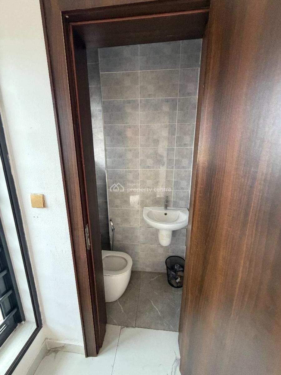 Fully Serviced 2 Bedroom, Ologolo, Lekki, Lagos, Flat / Apartment for Rent