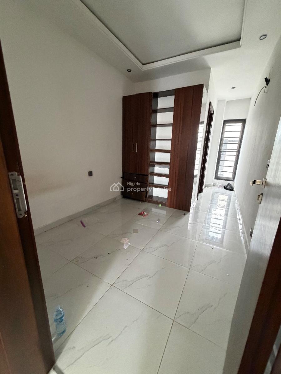 Fully Serviced 2 Bedroom, Ologolo, Lekki, Lagos, Flat / Apartment for Rent