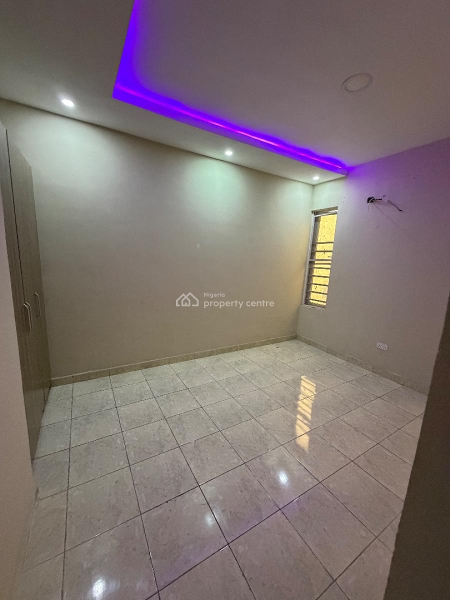 Semi Detached 4 Bedroom, Ologolo, Lekki, Lagos, Semi-detached Duplex for Rent
