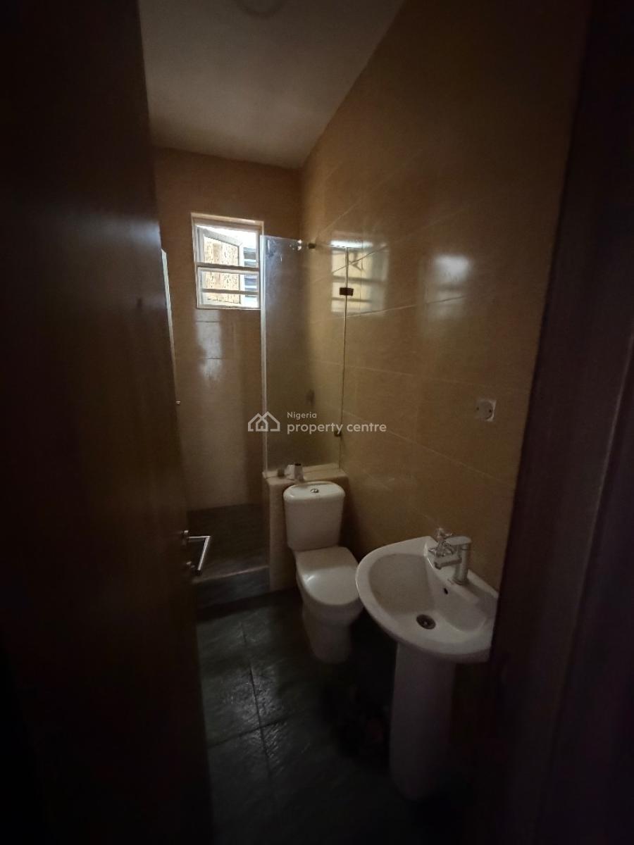 Semi Detached 4 Bedroom, Ologolo, Lekki, Lagos, Semi-detached Duplex for Rent