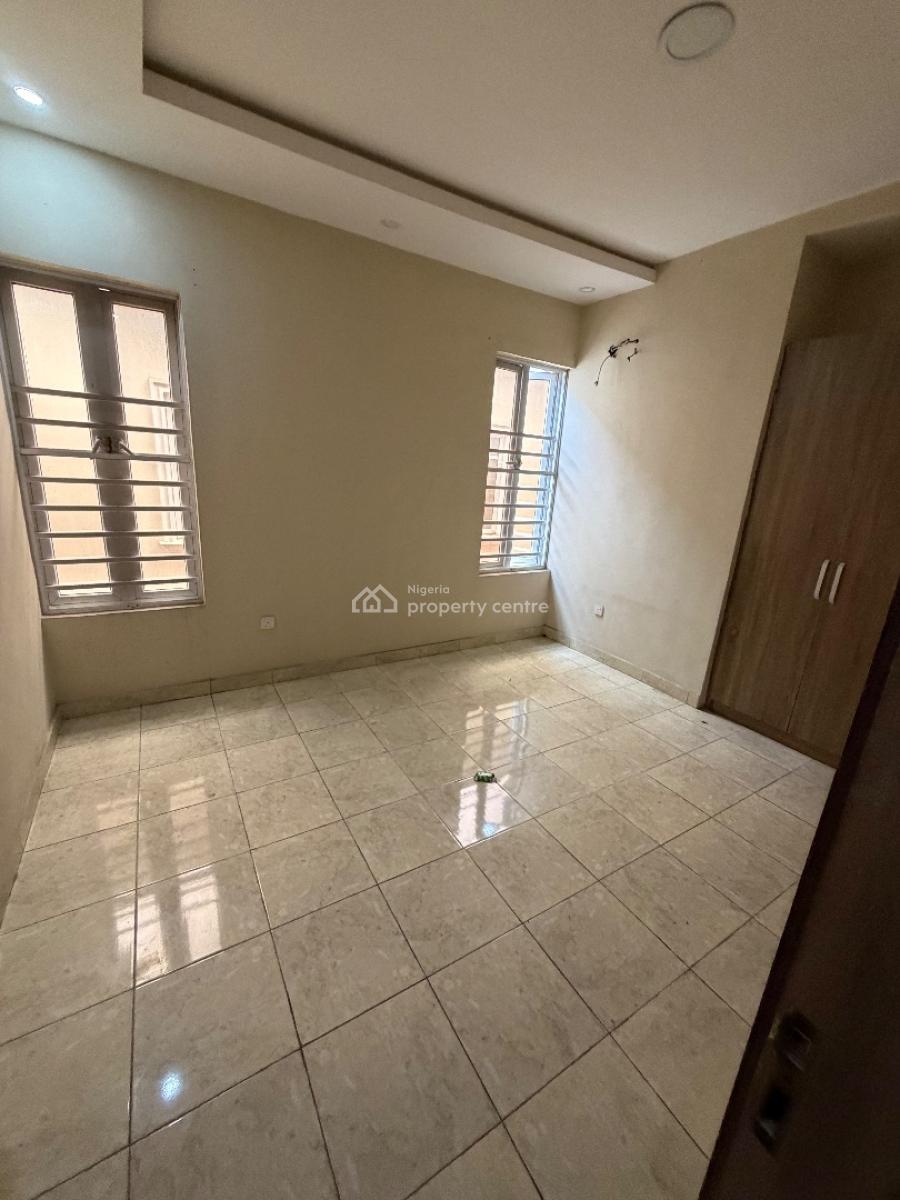 Semi Detached 4 Bedroom, Ologolo, Lekki, Lagos, Semi-detached Duplex for Rent