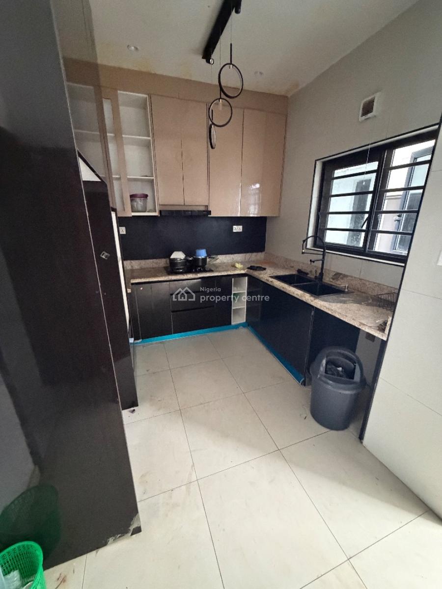 3 Bedroom Duplex with Bq, Ologolo, Lekki, Lagos, Terraced Duplex for Rent