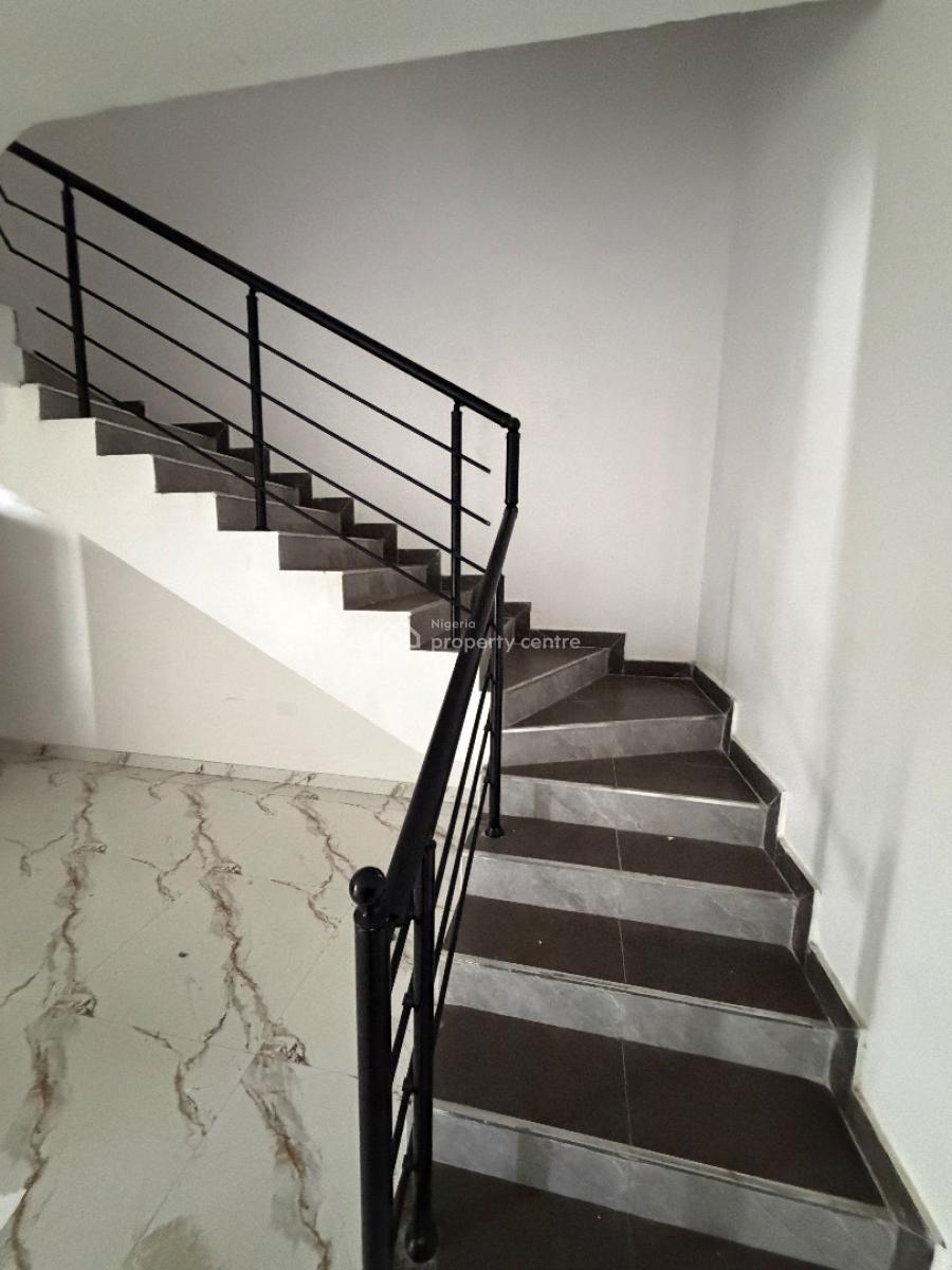 3 Bedroom Duplex with Bq, Ologolo, Lekki, Lagos, Terraced Duplex for Rent