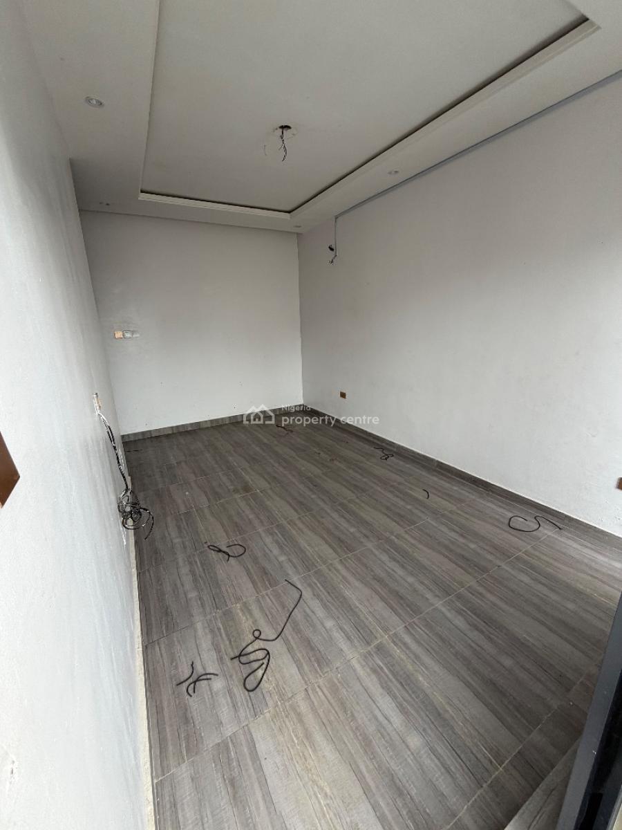 3 Bedroom Duplex with Bq, Ologolo, Lekki, Lagos, Terraced Duplex for Rent