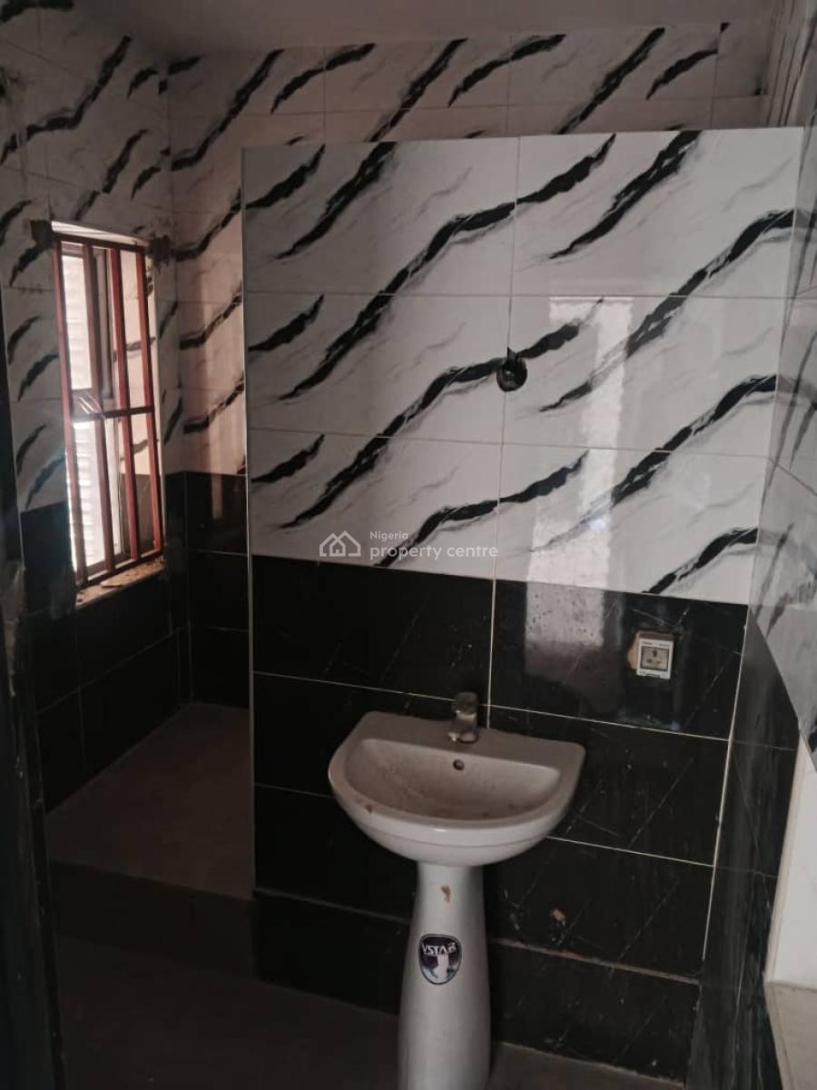*lovely Spacious Room and Parlour (mini Flat) in Victo, Victoria Island (vi), Lagos, Mini Flat (room and Parlour) for Rent