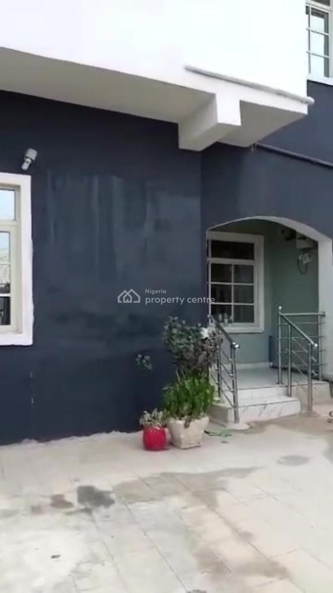 Sharp 3-bedroom Terrace Duplex in a Prime Estate, Dakwo, Galadimawa, Dakwo, Abuja, Terraced Duplex for Sale