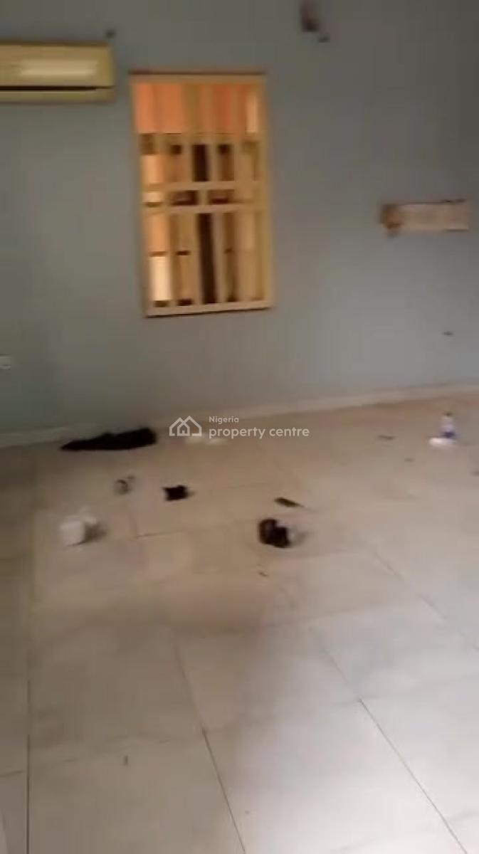 Sharp 3-bedroom Terrace Duplex in a Prime Estate, Dakwo, Galadimawa, Dakwo, Abuja, Terraced Duplex for Sale