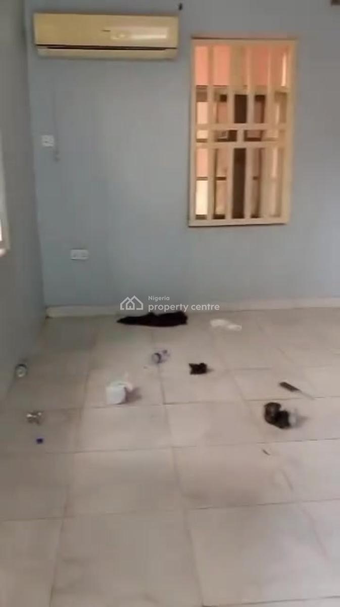 Sharp 3-bedroom Terrace Duplex in a Prime Estate, Dakwo, Galadimawa, Dakwo, Abuja, Terraced Duplex for Sale