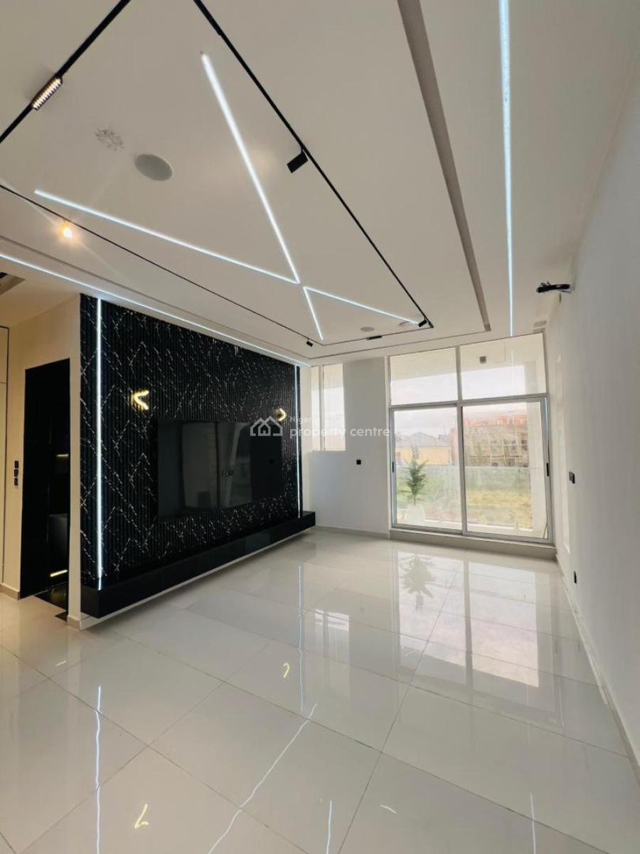 5 Bedroom Fully Detached Duplex with Bq & Swimming Pool, Ologolo, Lekki, Lagos, Detached Duplex for Sale