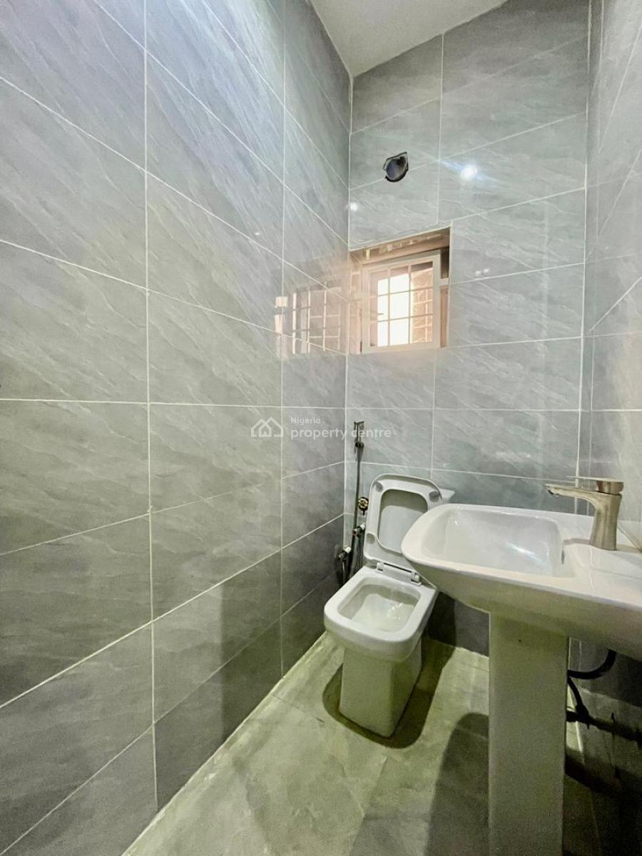 Spacious 3 Bedroom Apartment, Jahi, Abuja, Flat / Apartment for Sale