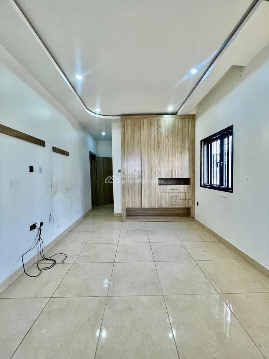 Three (3) Bedroom Apartment, Jahi, Abuja, Flat / Apartment for Sale