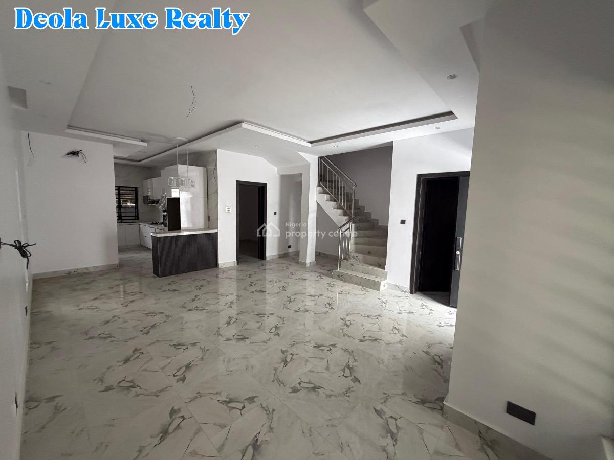 Osapa (pinnock) Deal. 4 Bedroom Terrace Mreif Ready, Pinnock Road, Osapa, Lekki, Lagos, Terraced Duplex for Sale