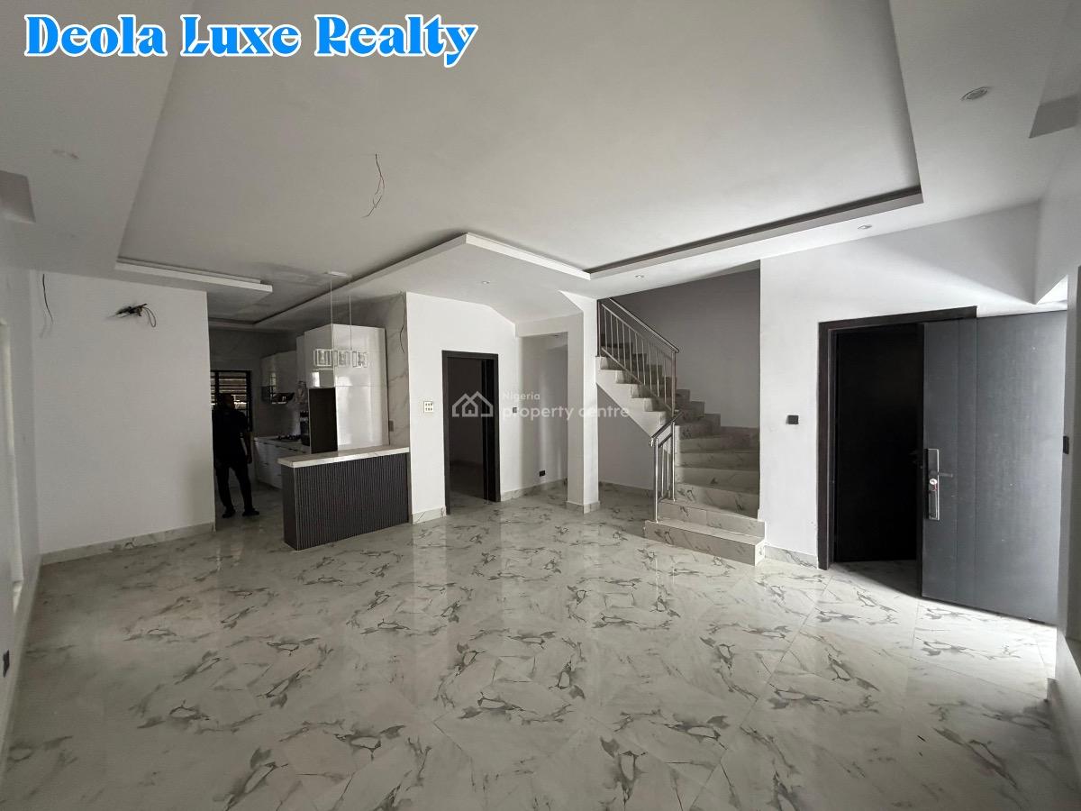 Osapa (pinnock) Deal. 4 Bedroom Terrace Mreif Ready, Pinnock Road, Osapa, Lekki, Lagos, Terraced Duplex for Sale