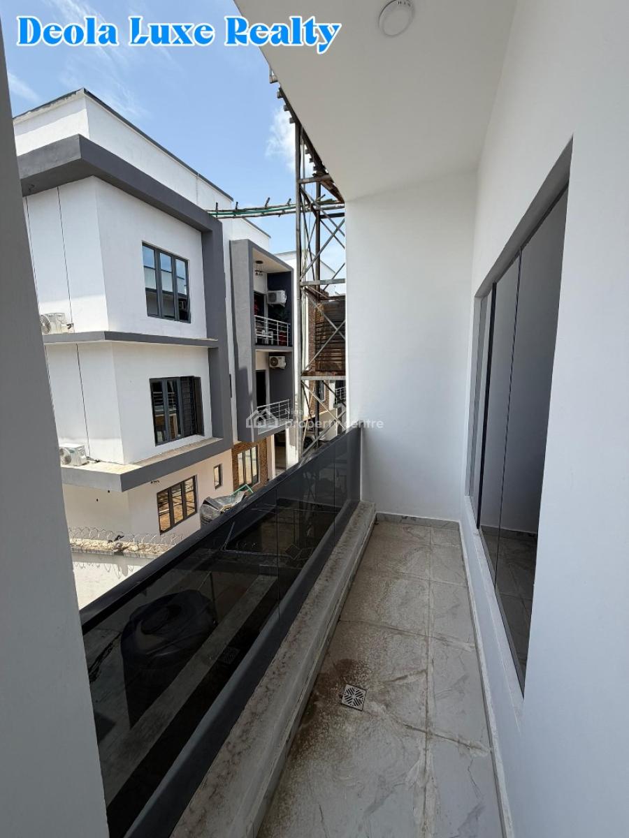 Osapa (pinnock) Deal. 4 Bedroom Terrace Mreif Ready, Pinnock Road, Osapa, Lekki, Lagos, Terraced Duplex for Sale