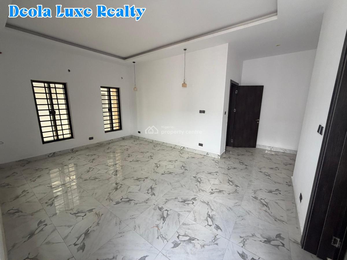 Osapa (pinnock) Deal. 4 Bedroom Terrace Mreif Ready, Pinnock Road, Osapa, Lekki, Lagos, Terraced Duplex for Sale