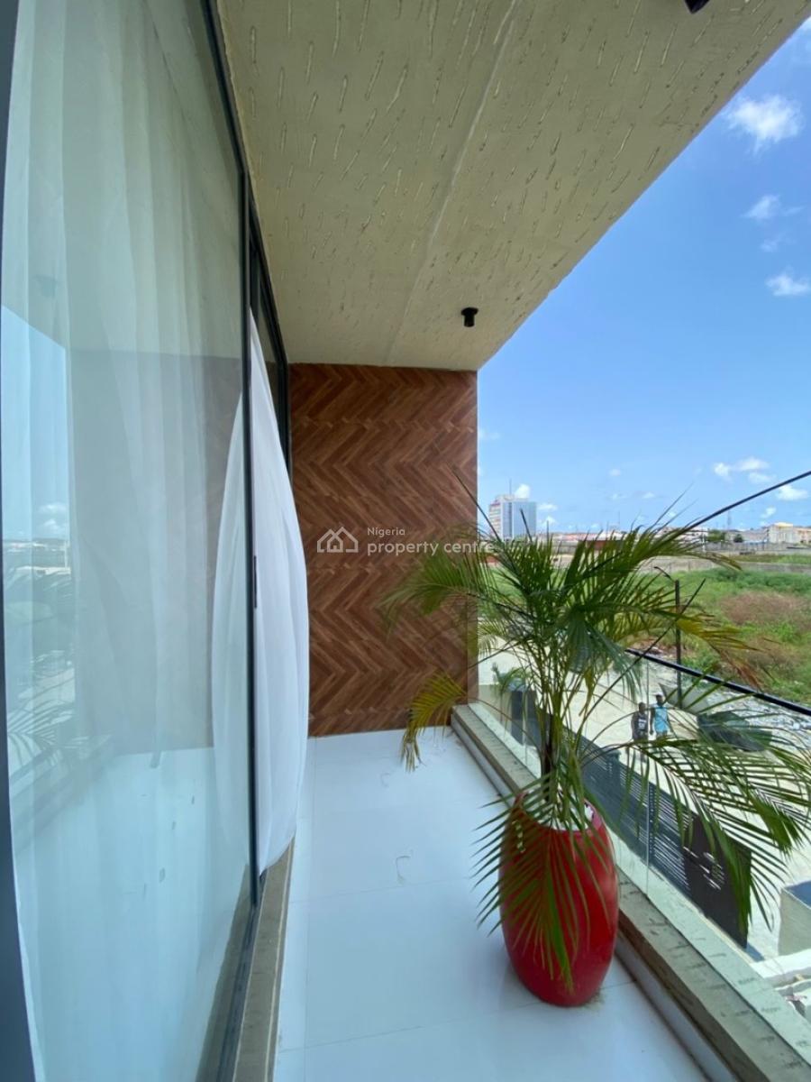 Fancy 5 Bedroom Terrace Duplex with Bq, Lekki Phase 1, Lekki, Lagos, Terraced Duplex for Sale