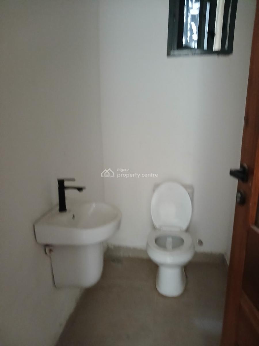 Well-finished and Serviced with 24/7 Power Supply 2 Bedroom En-suite F, Ikate Elegushi, Lekki, Lagos, Flat / Apartment for Rent