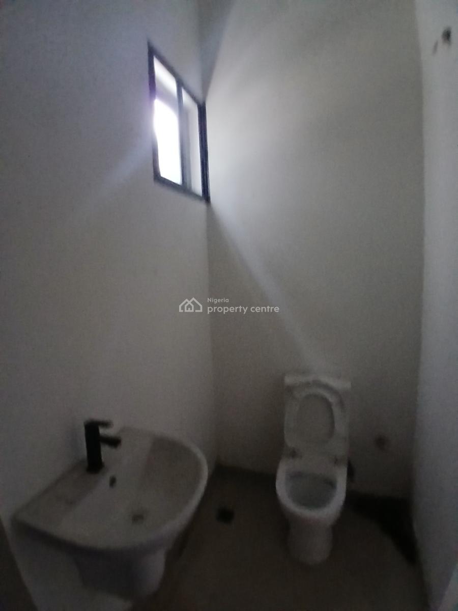 Well-finished and Serviced with 24/7 Power Supply 2 Bedroom En-suite F, Ikate Elegushi, Lekki, Lagos, Flat / Apartment for Rent