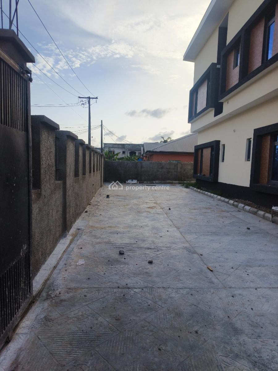 Neat 3 Bedroom with Bq, Lekki Scheme 2, Lekki, Lagos, Flat / Apartment for Rent