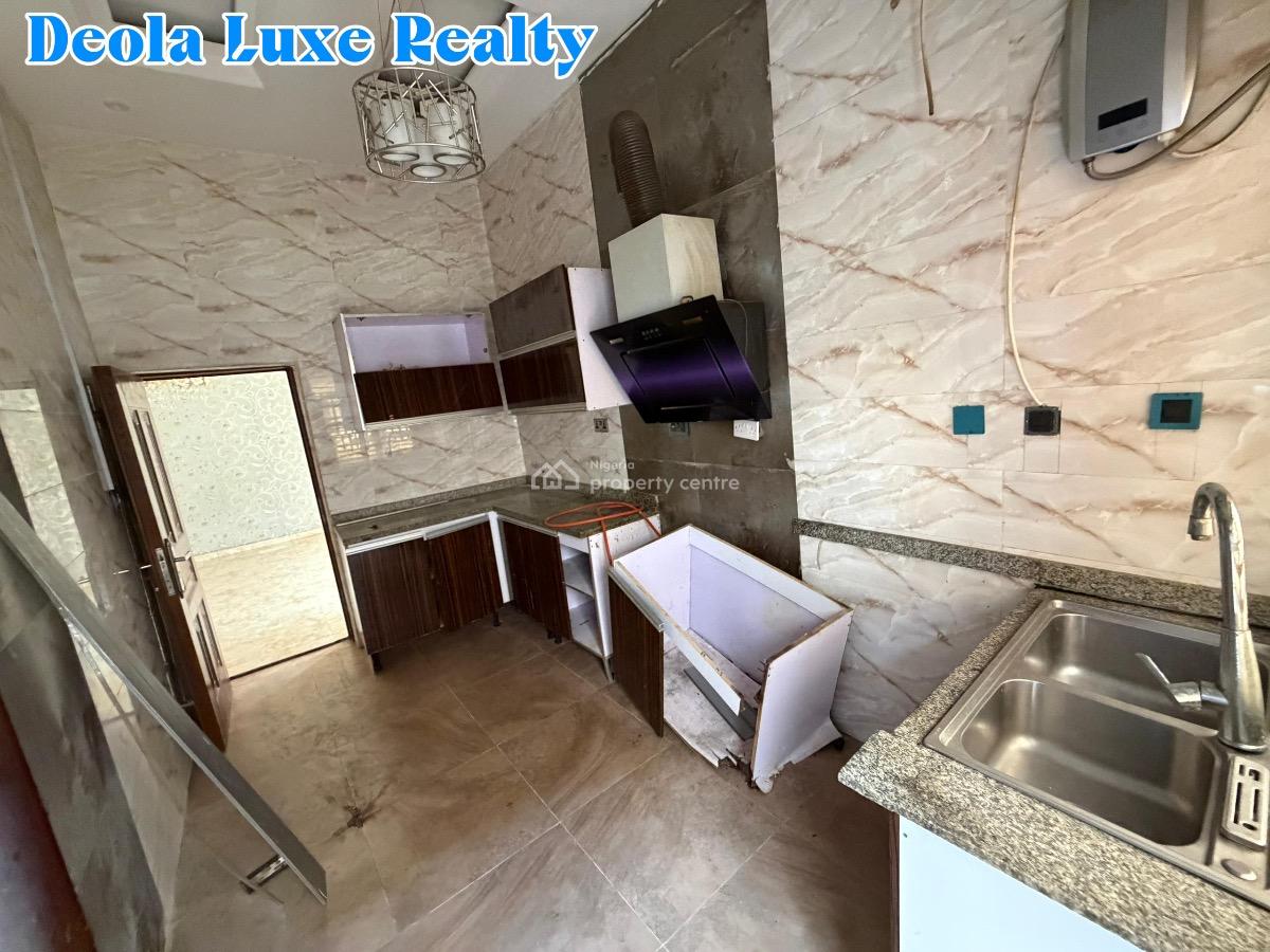 a 4 Bedroom Semi Detached Duplex, Off Spg Road, Ologolo, Lekki, Lagos, Semi-detached Duplex for Rent