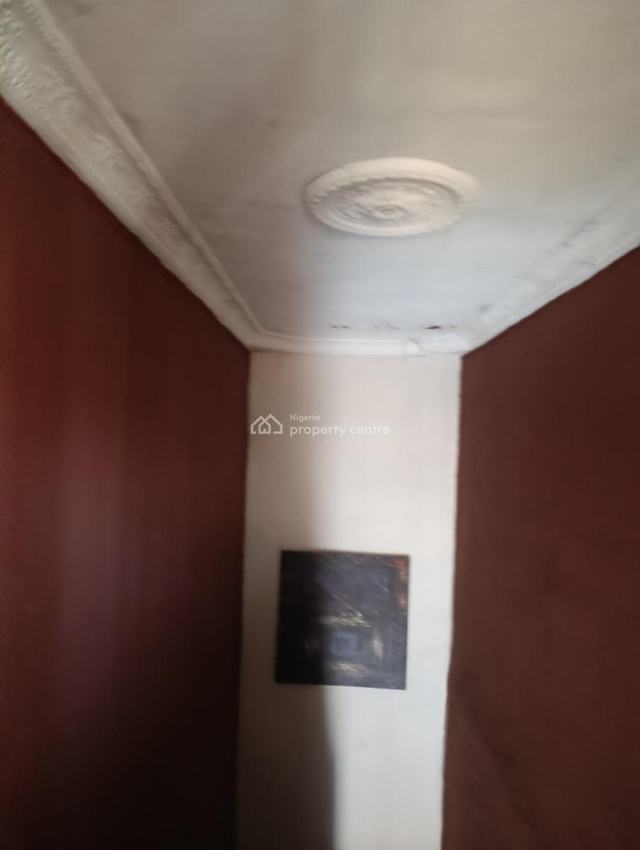 2 Bedroom Pop in The Sitting Room, All Room Ensuite, Upstairs, Welfare Hospital Area, Old Ife Road,, Alakia, Ibadan, Oyo, Semi-detached Bungalow for Rent